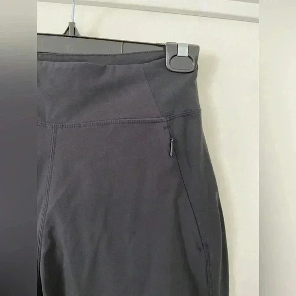 Athleta Highline Hybrid Summiter Tight Pants size 4 Black Pants - Picture 2 of 4